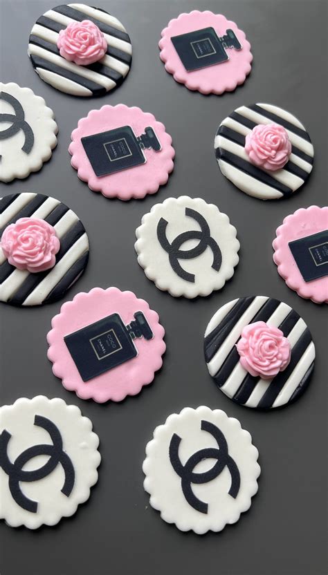 chanel edible cake topper|Chanel cupcake toppers.